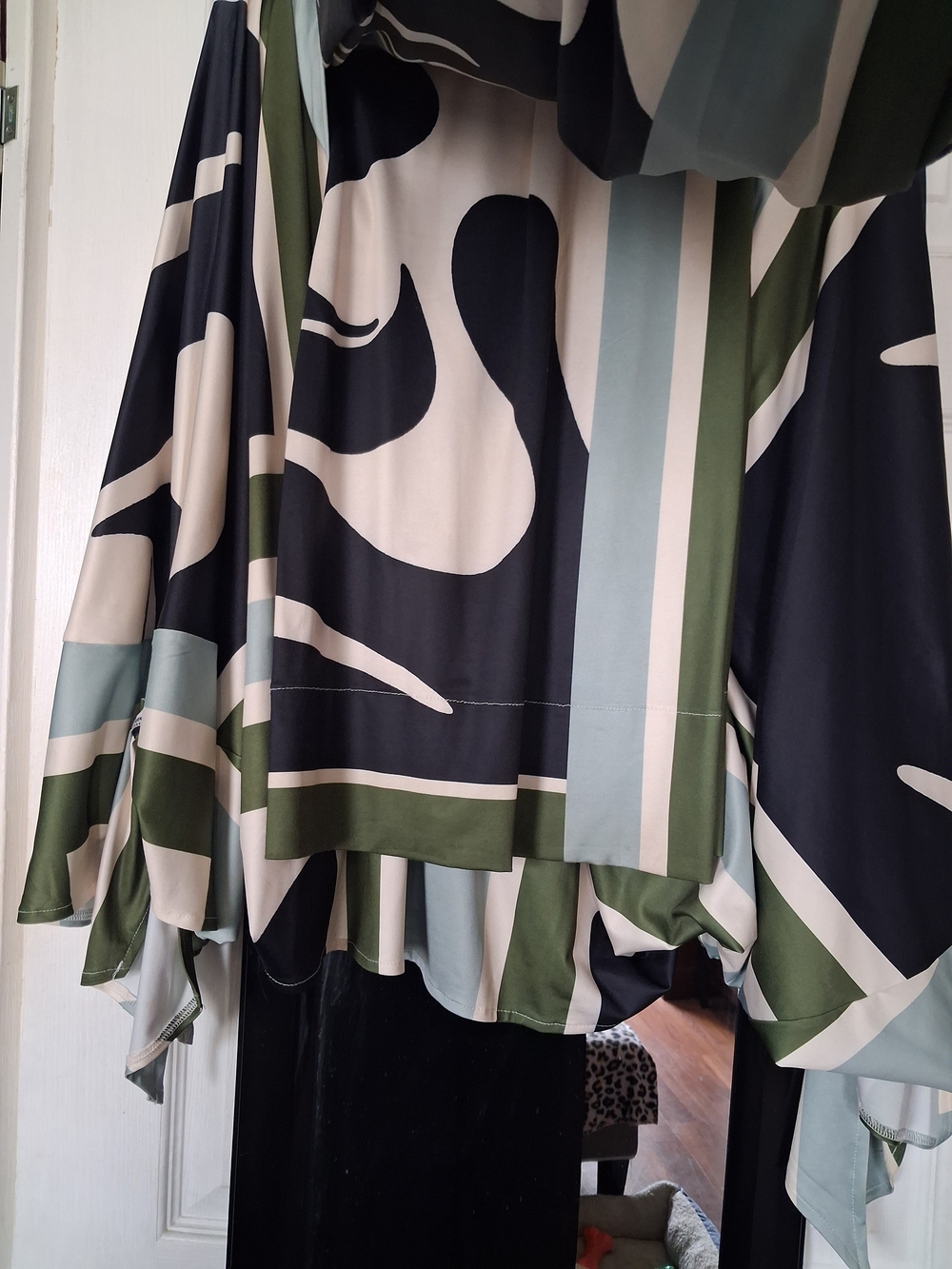 Fashion Nova Abstract-Print Wide Leg Pants in Olive, Black & Cream - Picture 4 of 7